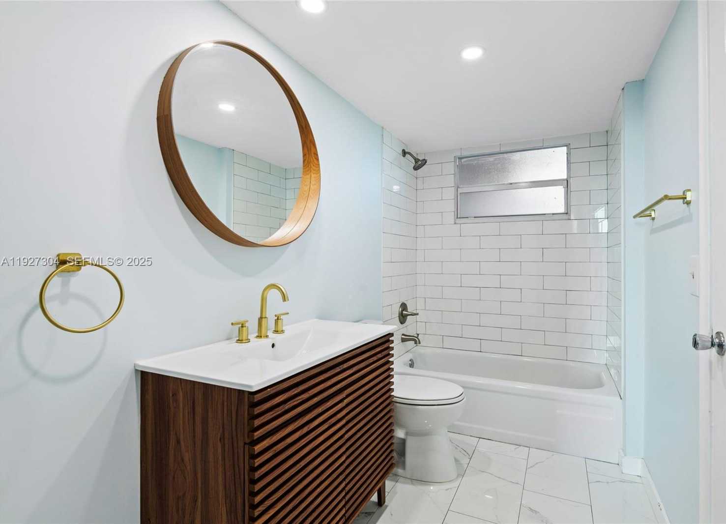 Small Image of 116 ROYAL PARK DR #4D, Oakland Park Number 18