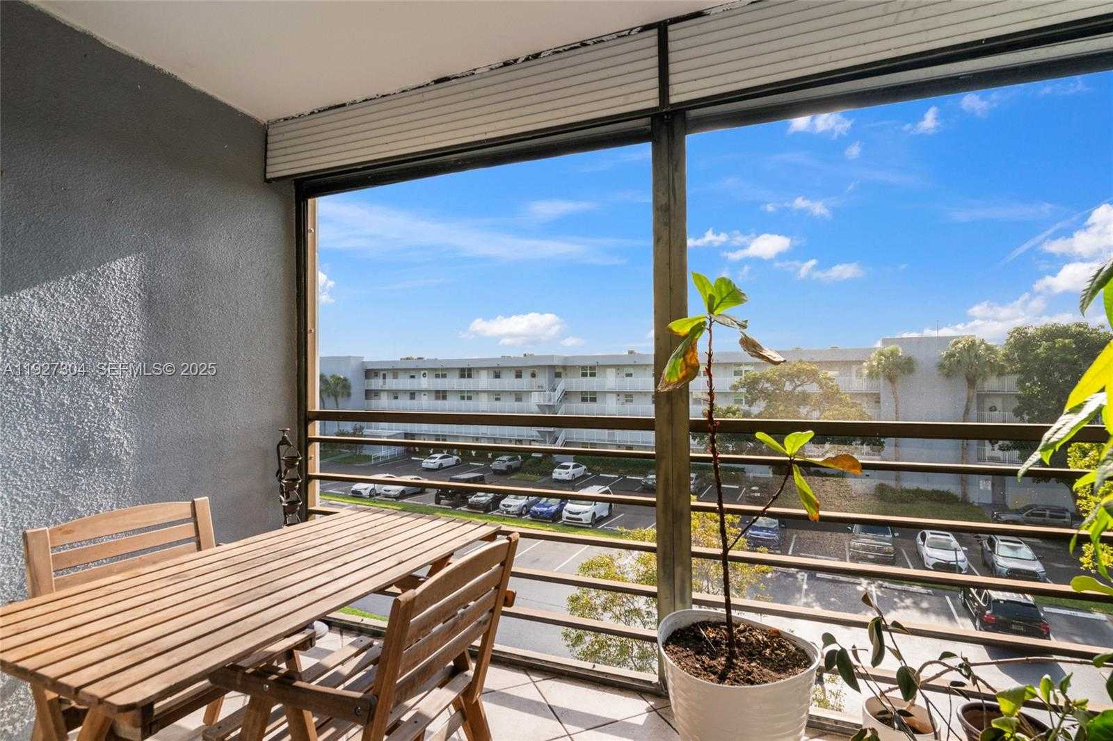 Small Image of 116 ROYAL PARK DR #4D, Oakland Park Number 20