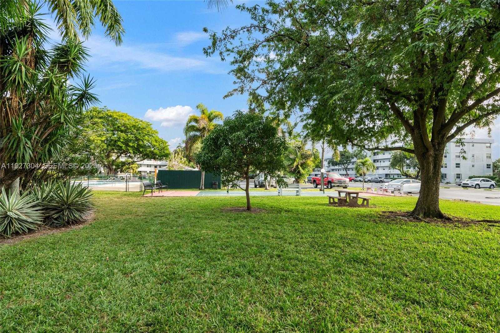 Small Image of 116 ROYAL PARK DR #4D, Oakland Park Number 22