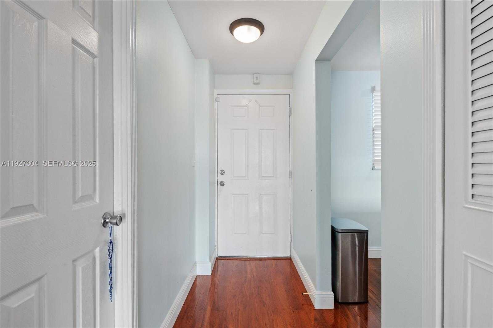 Small Image of 116 ROYAL PARK DR #4D, Oakland Park Number 6