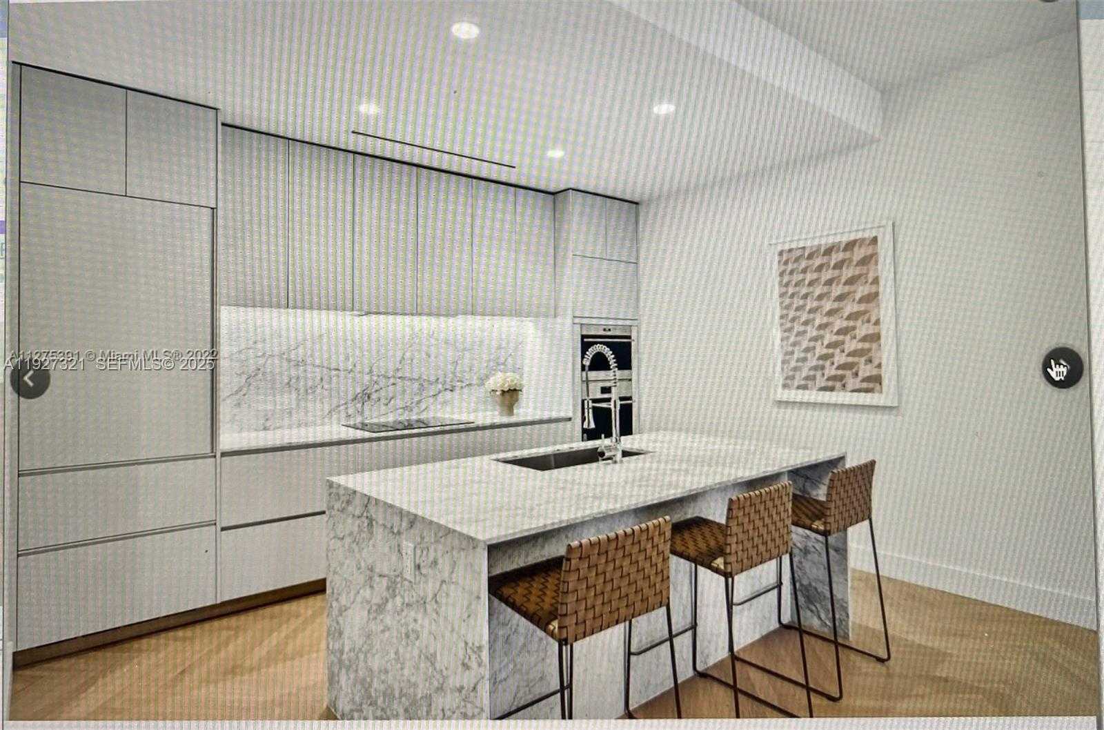 Small Image of 5775 COLLINS AVE #605, Miami Beach Number 2