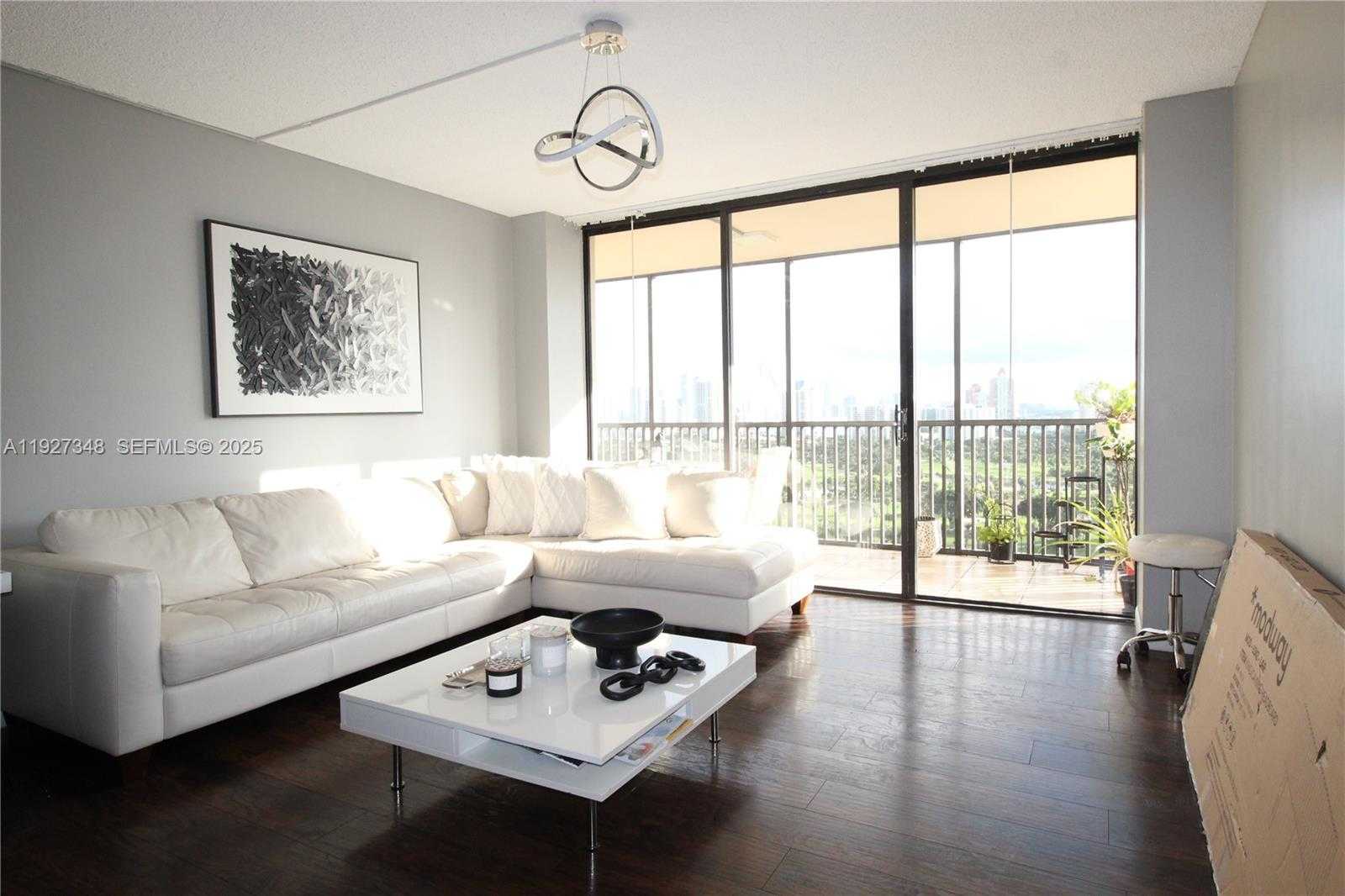 Small Image of 20379 WEST COUNTRY CLUB DR #2237, Aventura Number 3