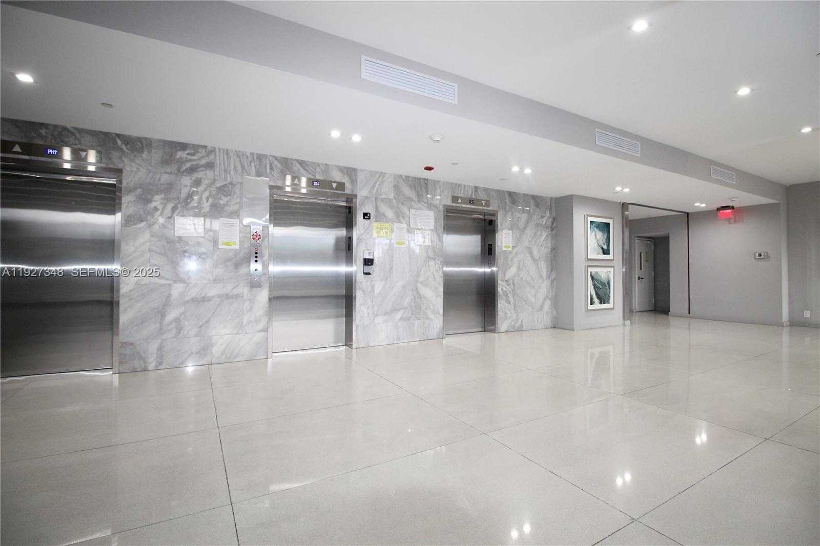 Small Image of 20379 WEST COUNTRY CLUB DR #2237, Aventura Number 33