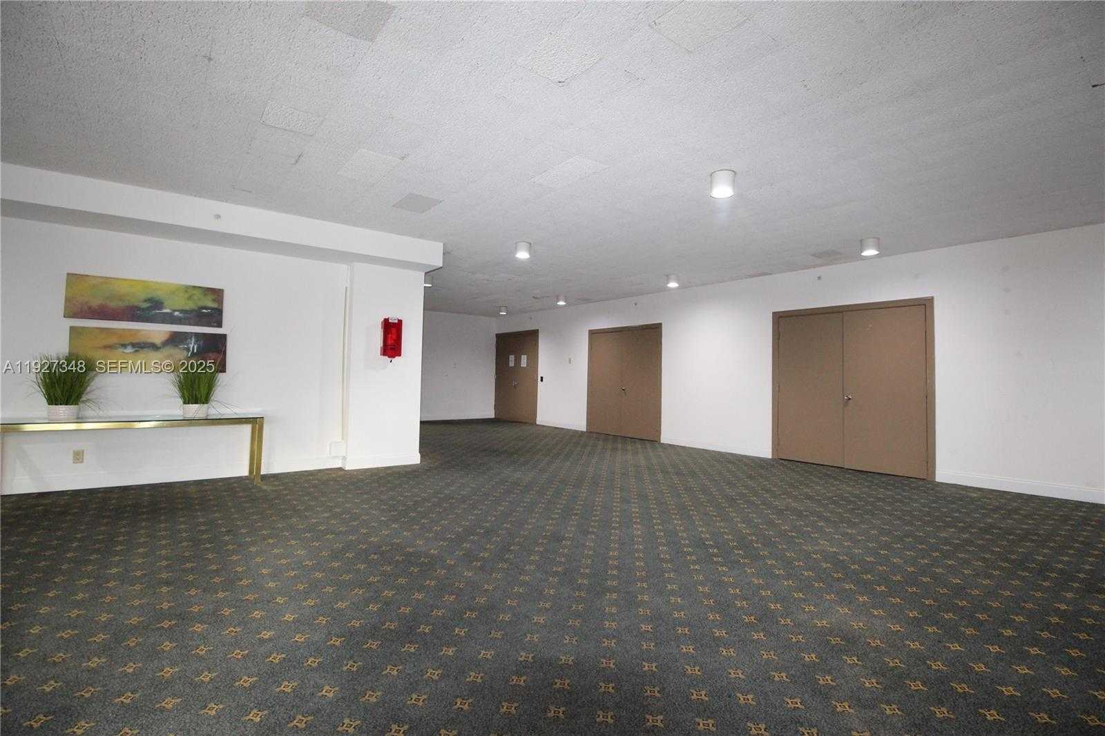 Small Image of 20379 WEST COUNTRY CLUB DR #2237, Aventura Number 38