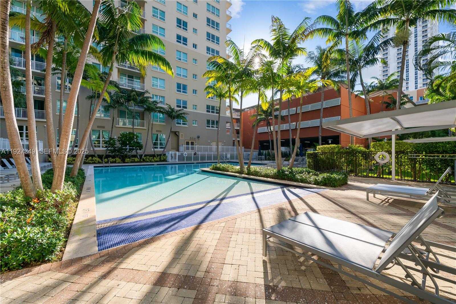 Small Image of 2000 NORTH BAYSHORE DR #1503, Miami Number 24
