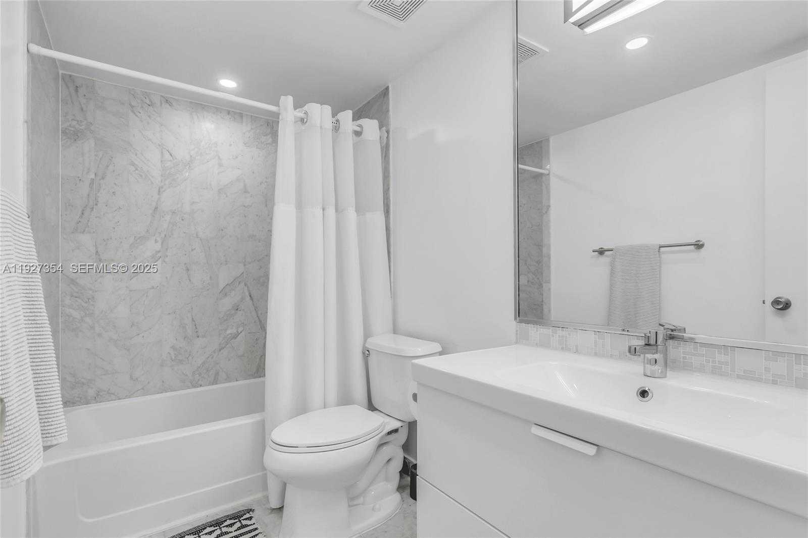 Small Image of 10080 SOUTH WEST 77TH CT, Miami Number 15