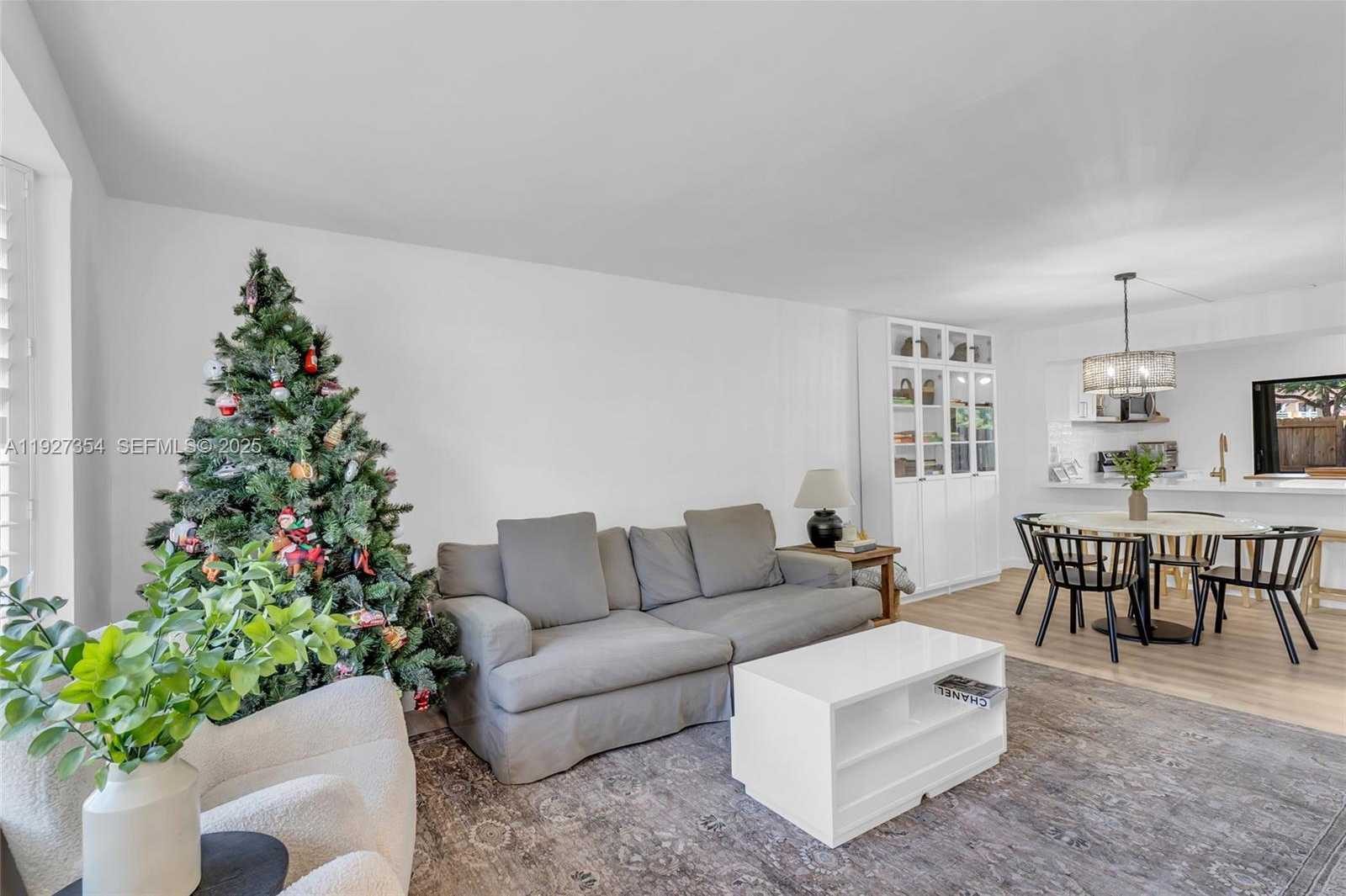 Small Image of 10080 SOUTH WEST 77TH CT, Miami Number 2