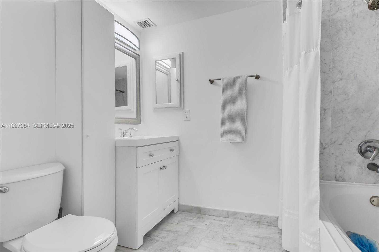 Small Image of 10080 SOUTH WEST 77TH CT, Miami Number 20