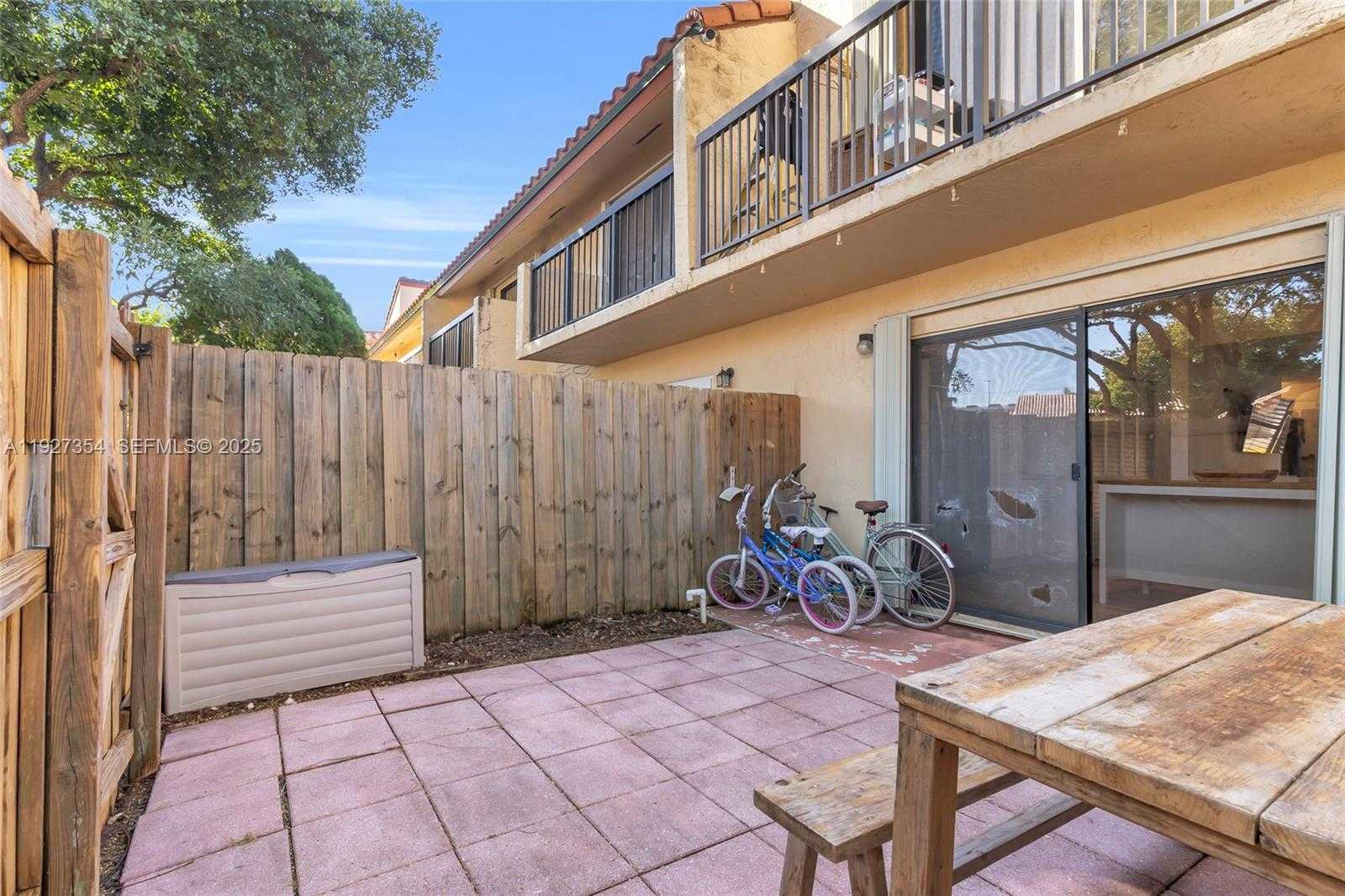 Small Image of 10080 SOUTH WEST 77TH CT, Miami Number 23