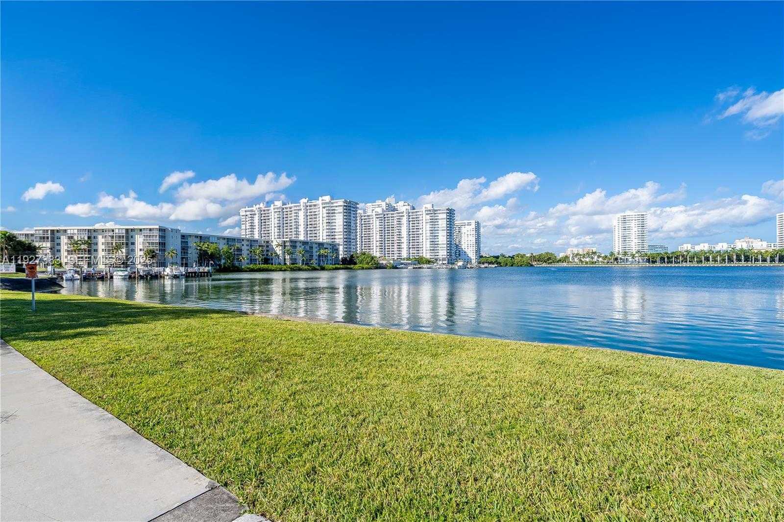 Small Image of 2929 POINT EAST #A-303, Aventura Number 23