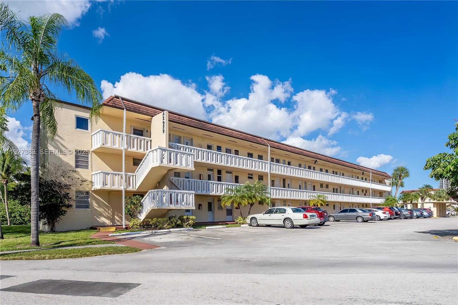 Small Image of 2929 POINT EAST #A-303, Aventura Number 31