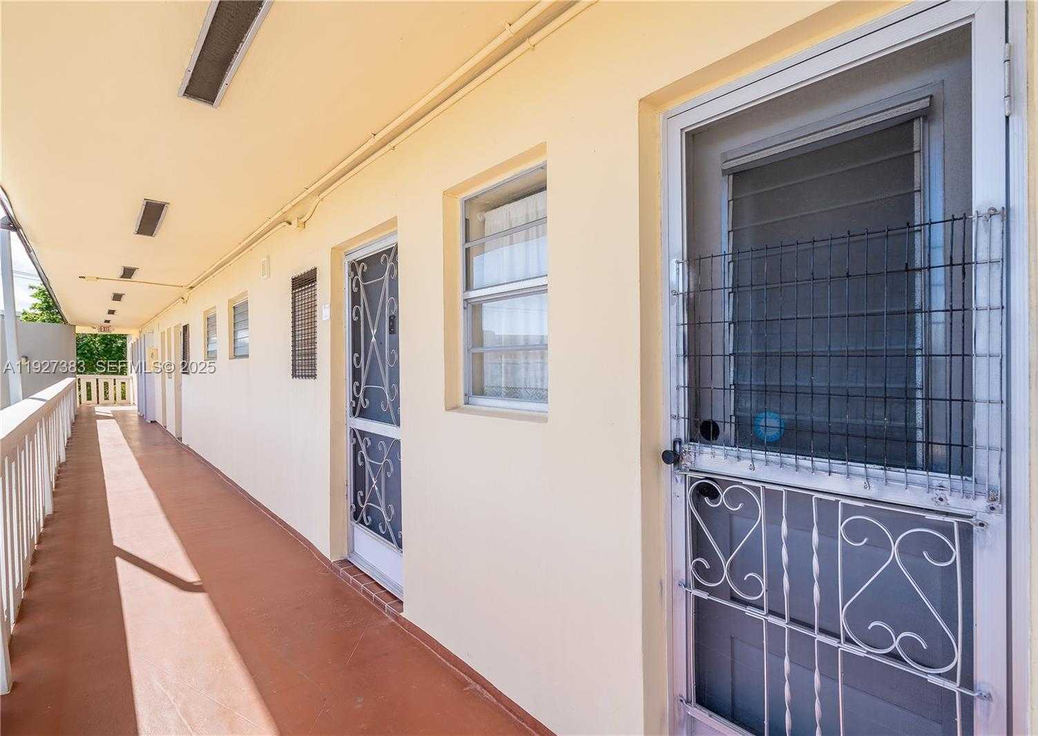 Small Image of 2929 POINT EAST #A-303, Aventura Number 32