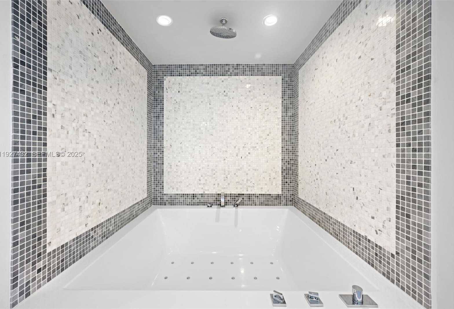 Imagen de Pequeño Objeto