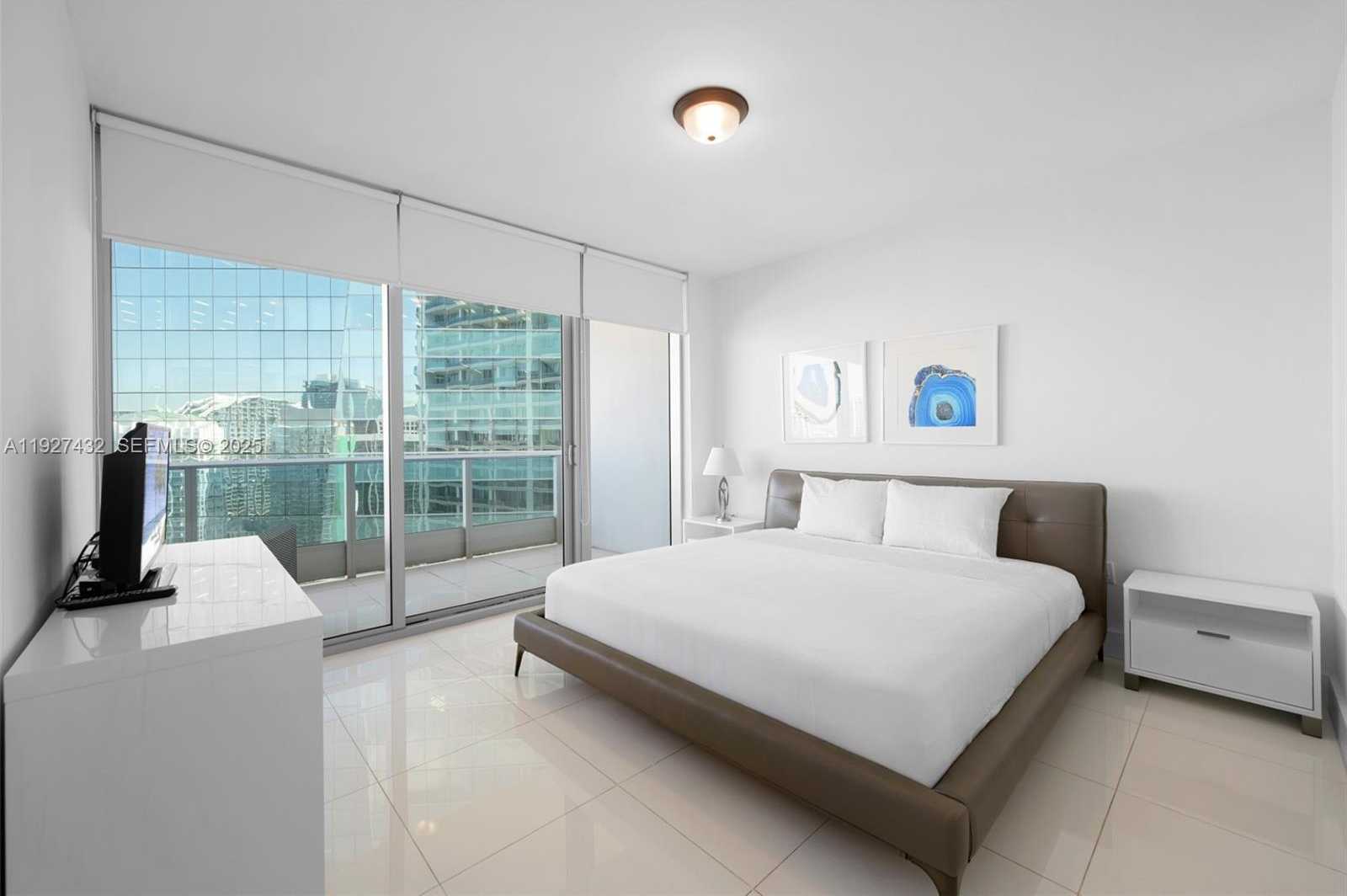 Imagen de Pequeño Objeto