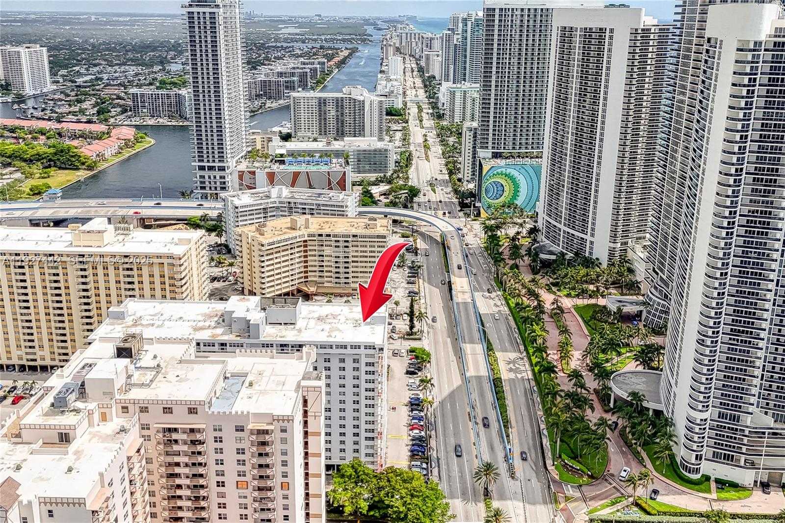 Small Image of 1849 SOUTH OCEAN DRIVE #1405, Hallandale Beach Number 10