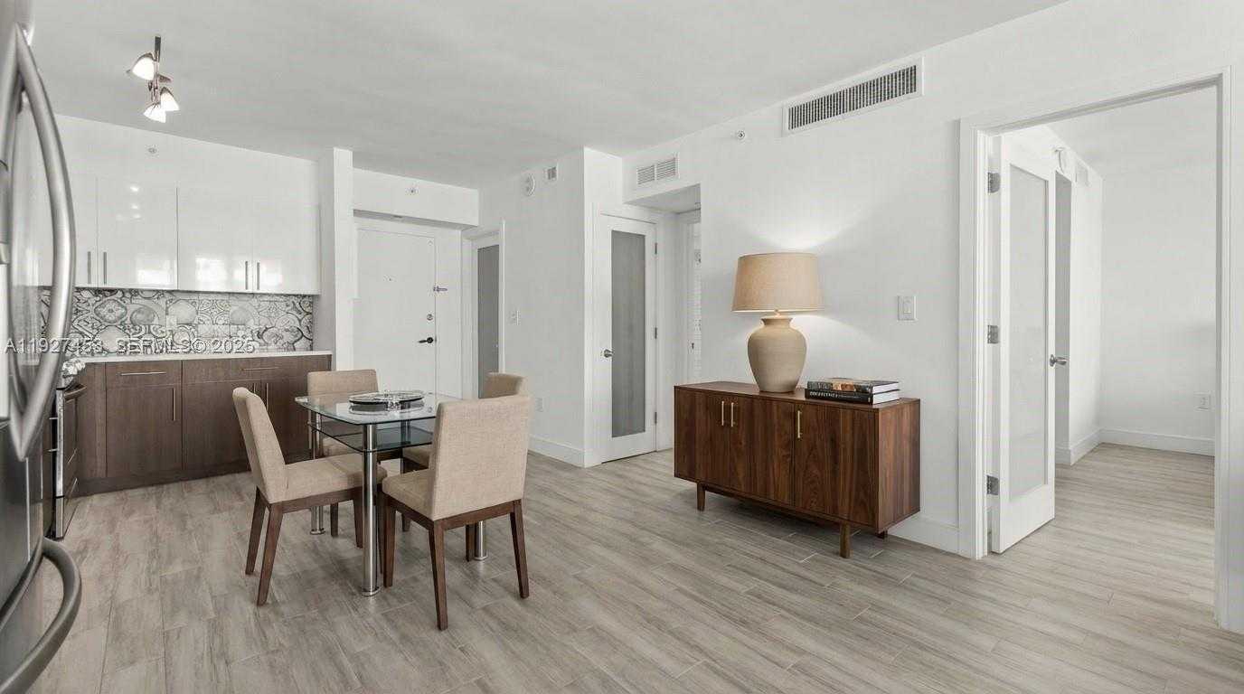 Small Image of 100 LINCOLN RD #643, Miami Beach Number 15