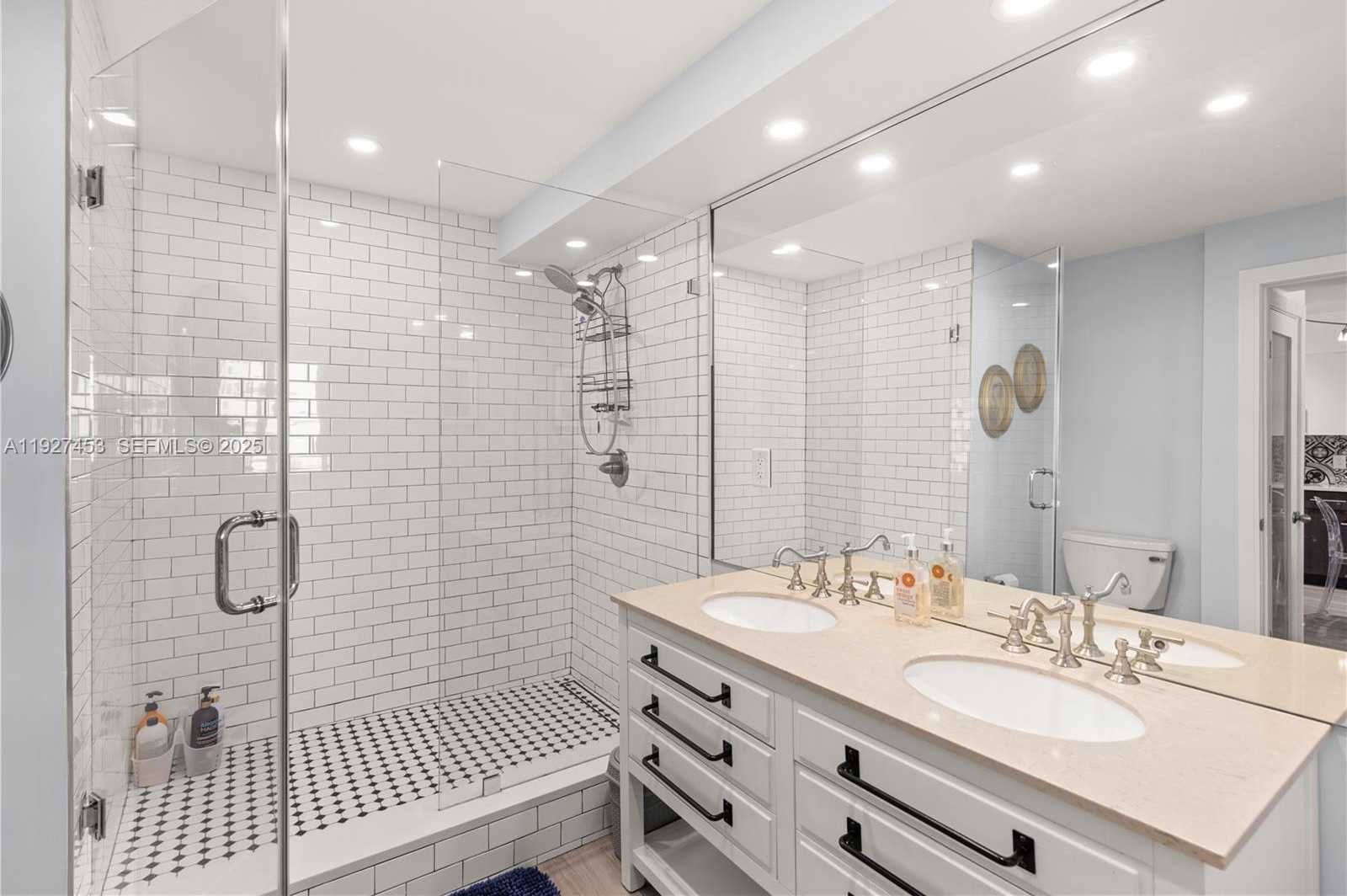 Small Image of 100 LINCOLN RD #643, Miami Beach Number 4