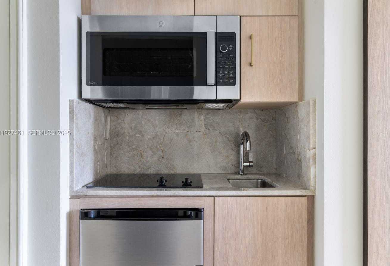 Imagen de Pequeño Objeto