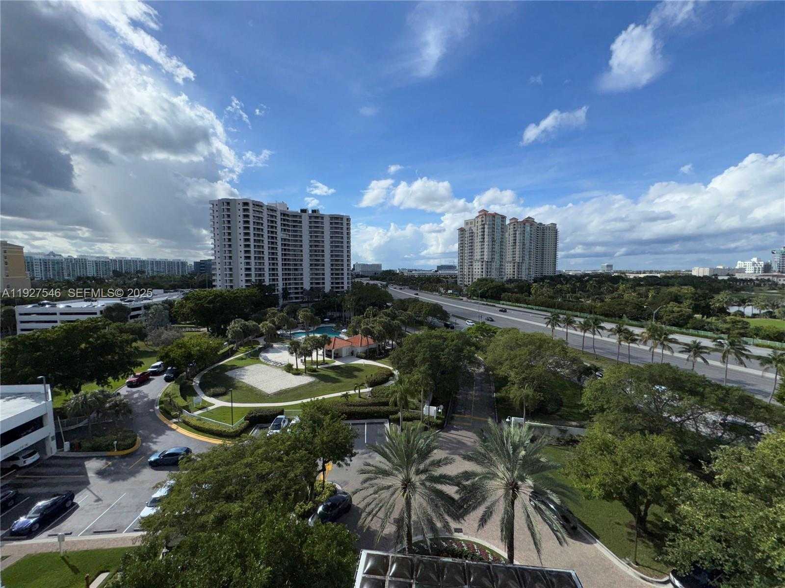 Small Image of 3300 NORTH EAST 192ND ST #903, Aventura Number 2