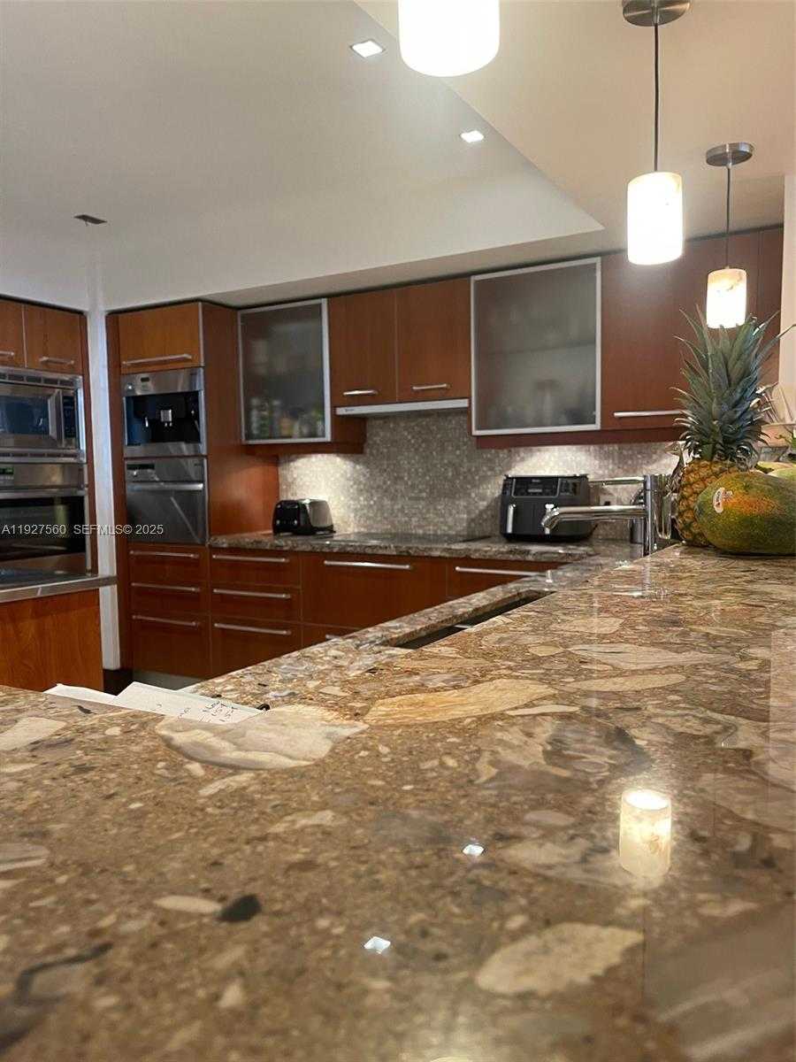 Small Image of 1331 BRICKELL BAY DR #3607, Miami Number 20