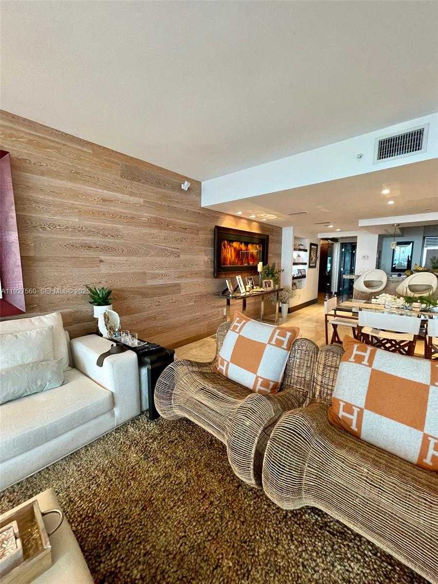 Small Image of 1331 BRICKELL BAY DR #3607, Miami Number 21