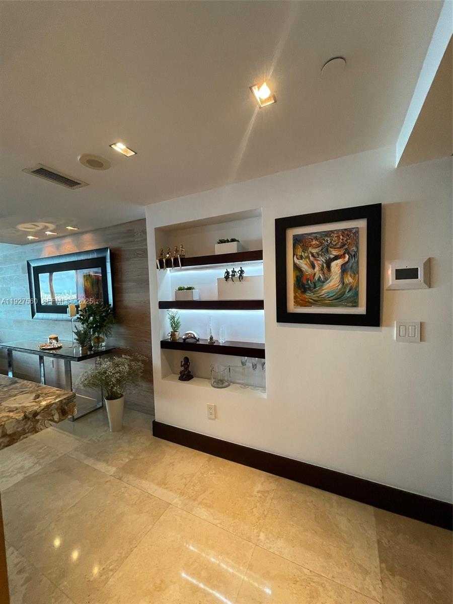 Small Image of 1331 BRICKELL BAY DR #3607, Miami Number 8