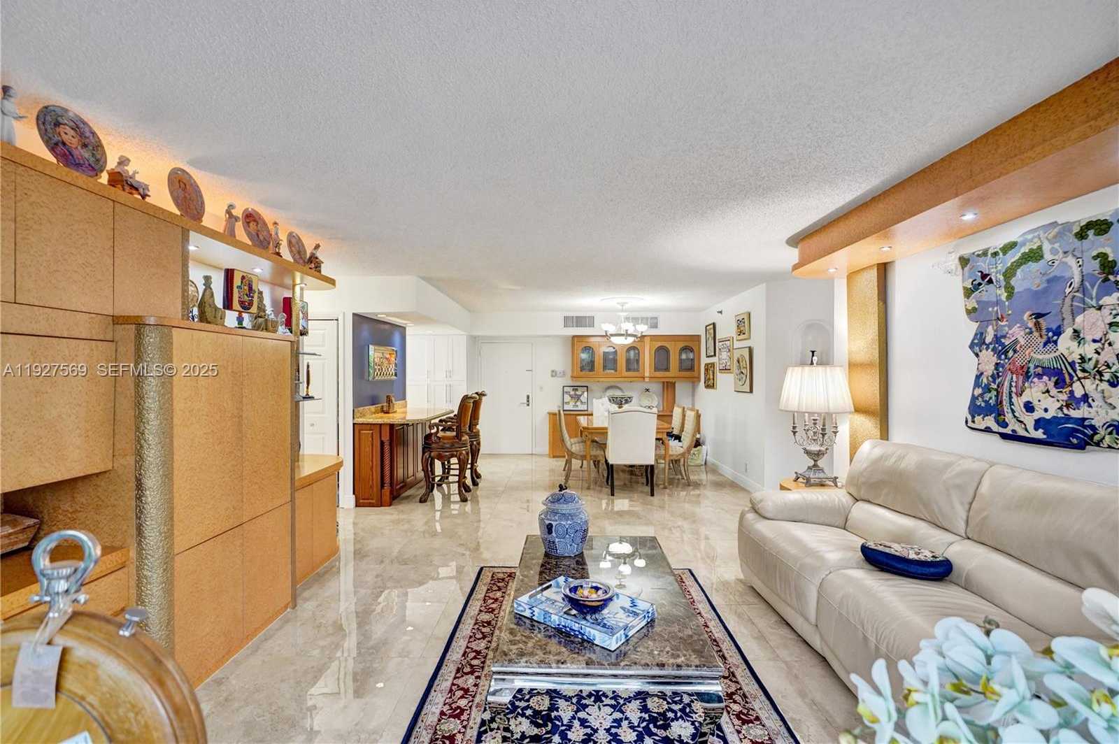 Imagen de Pequeño Objeto