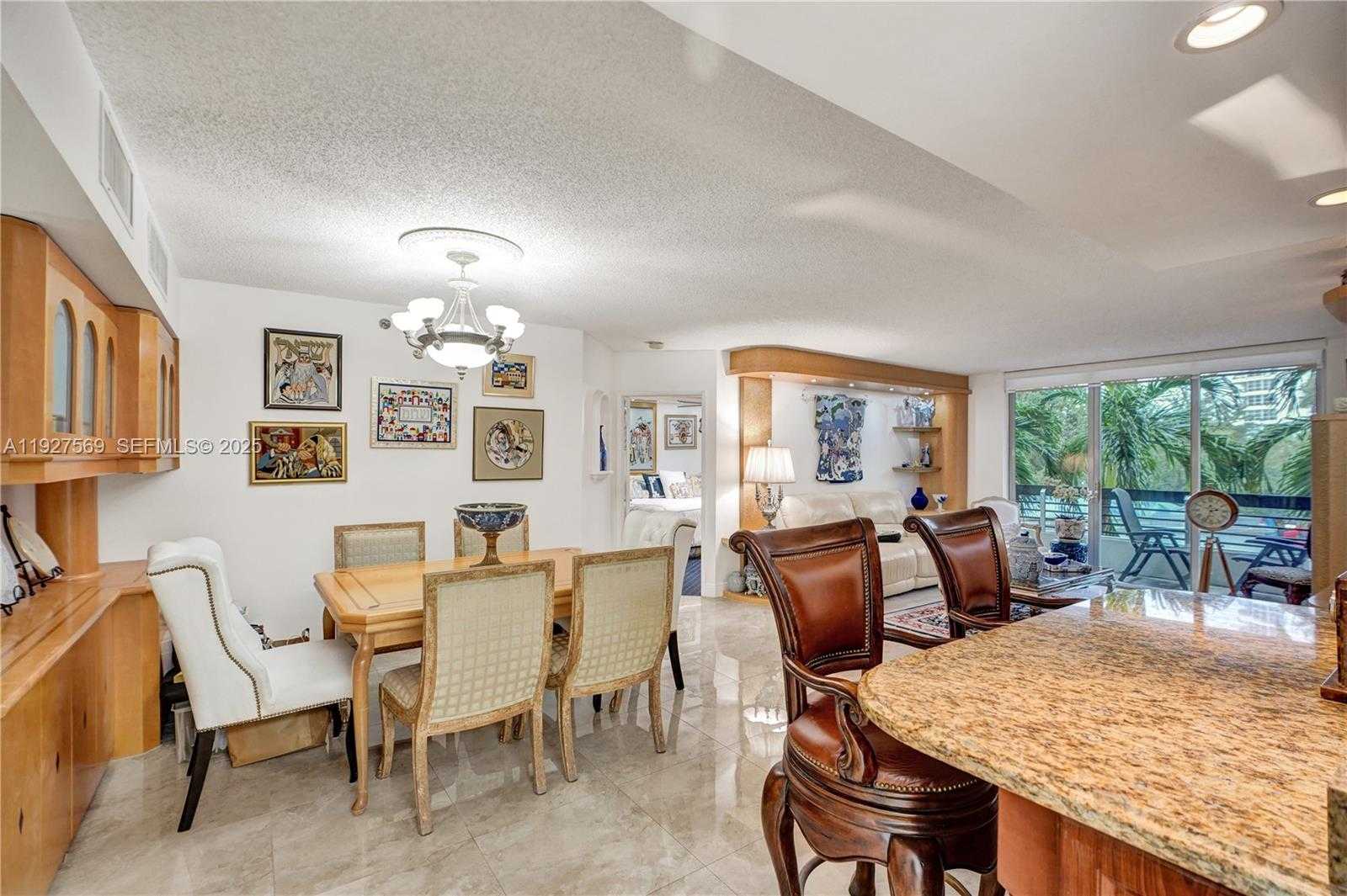 Imagen de Pequeño Objeto