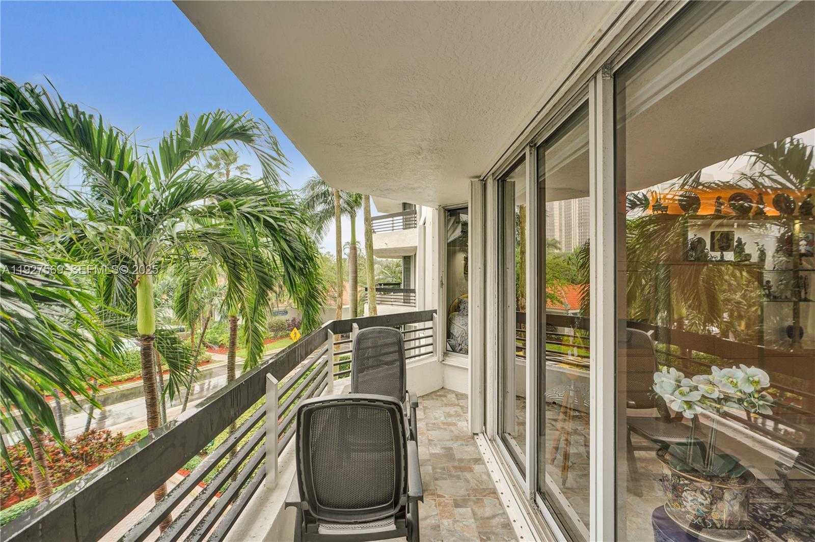 Imagen de Pequeño Objeto