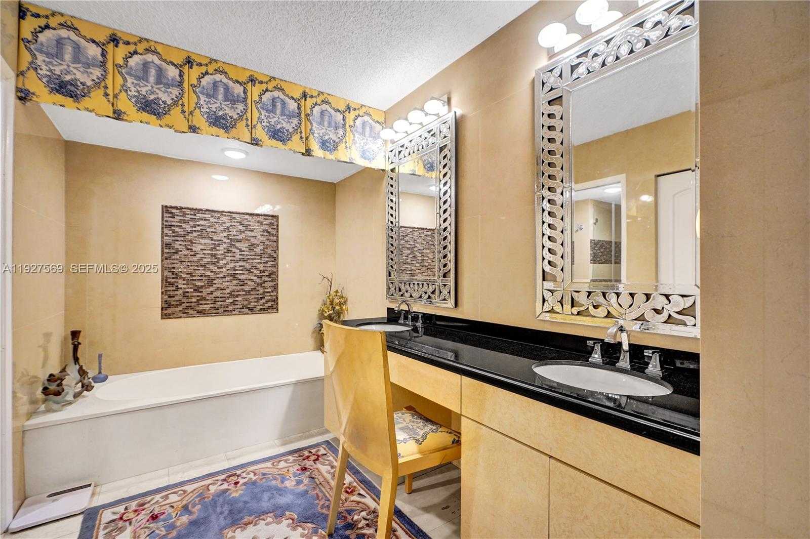 Imagen de Pequeño Objeto