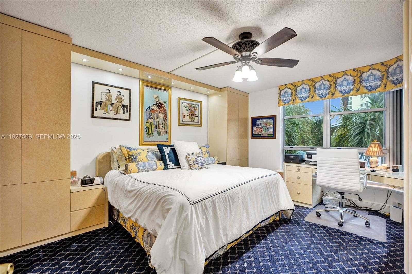 Imagen de Pequeño Objeto