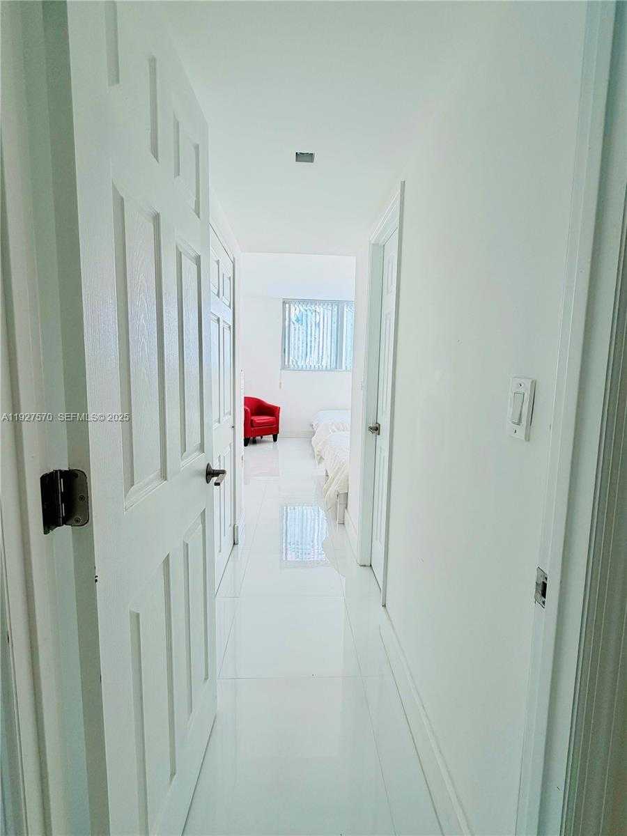 Small Image of 19370 COLLINS AVE #902, Sunny Isles Beach Number 17