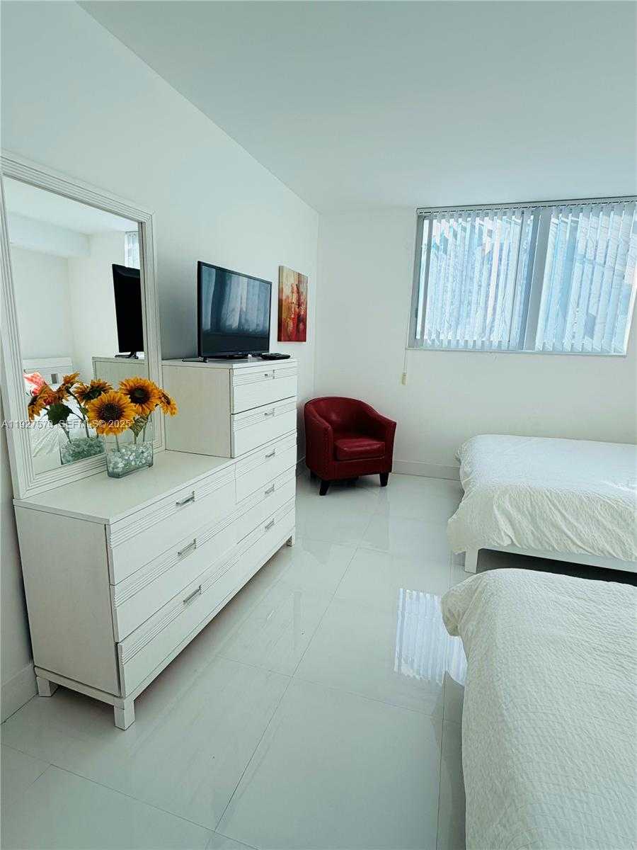 Small Image of 19370 COLLINS AVE #902, Sunny Isles Beach Number 19