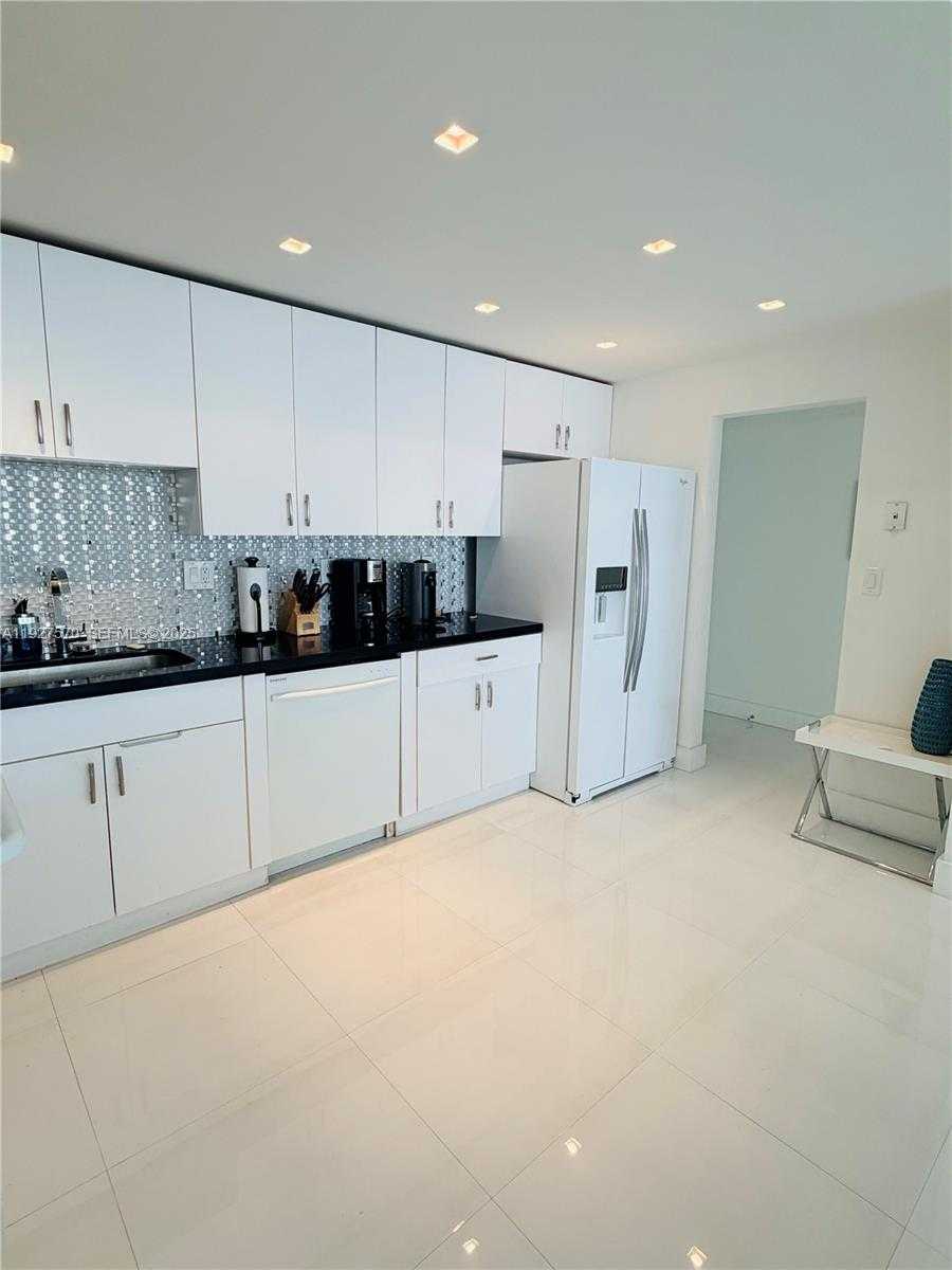 Small Image of 19370 COLLINS AVE #902, Sunny Isles Beach Number 2