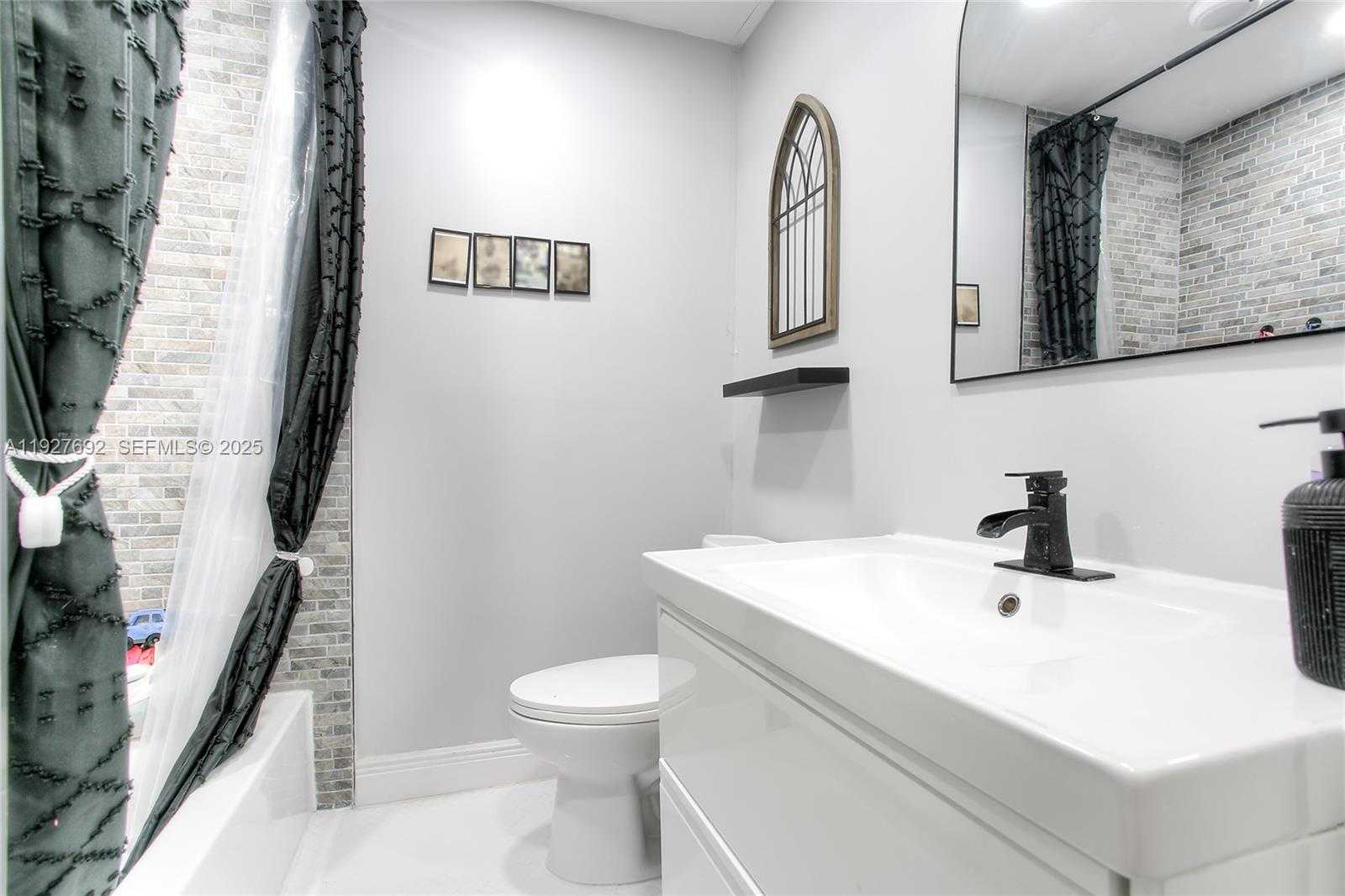 Small Image of 13351 SOUTH WEST 59TH TER, Miami Number 11