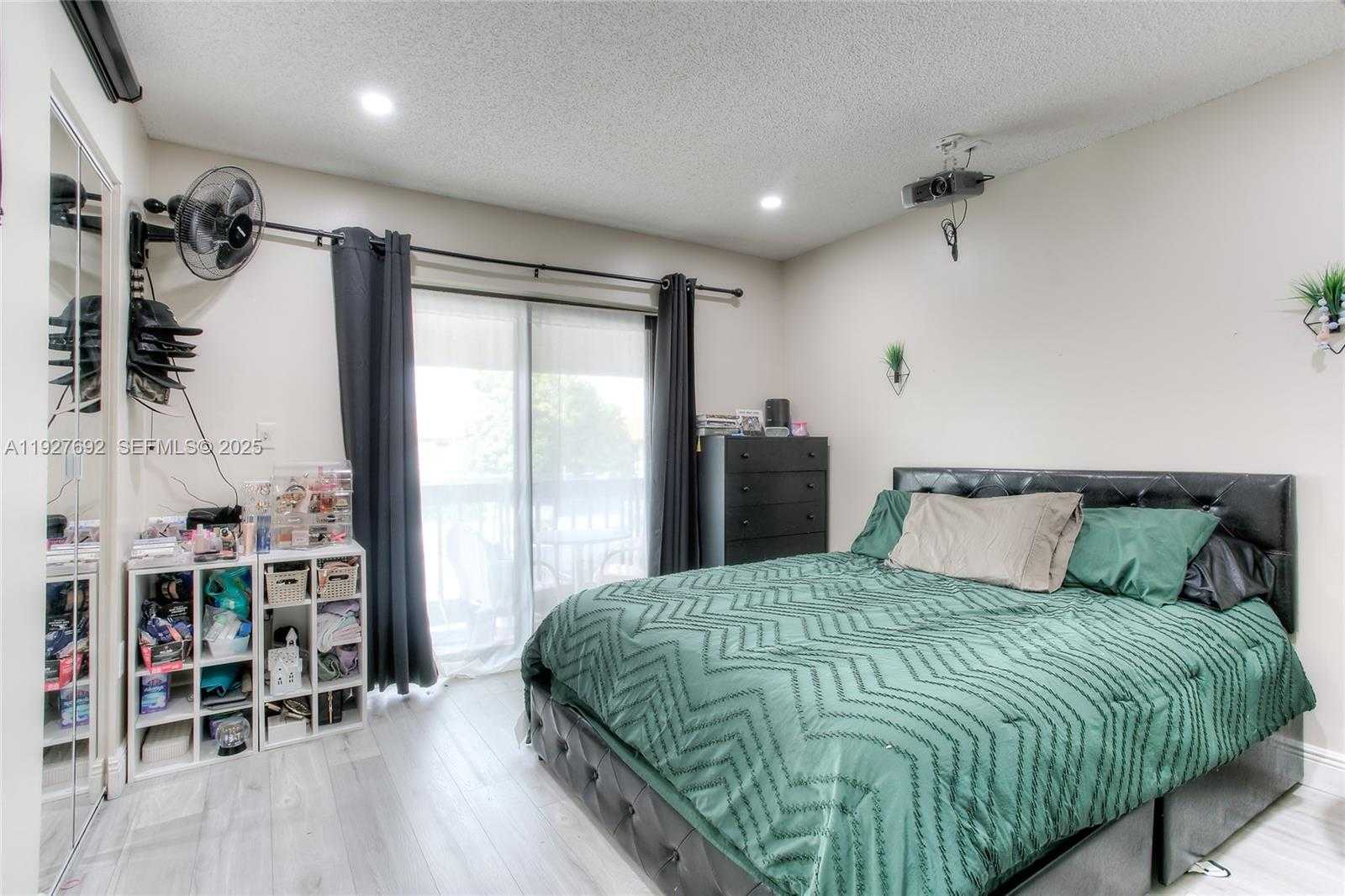 Small Image of 13351 SOUTH WEST 59TH TER, Miami Number 12