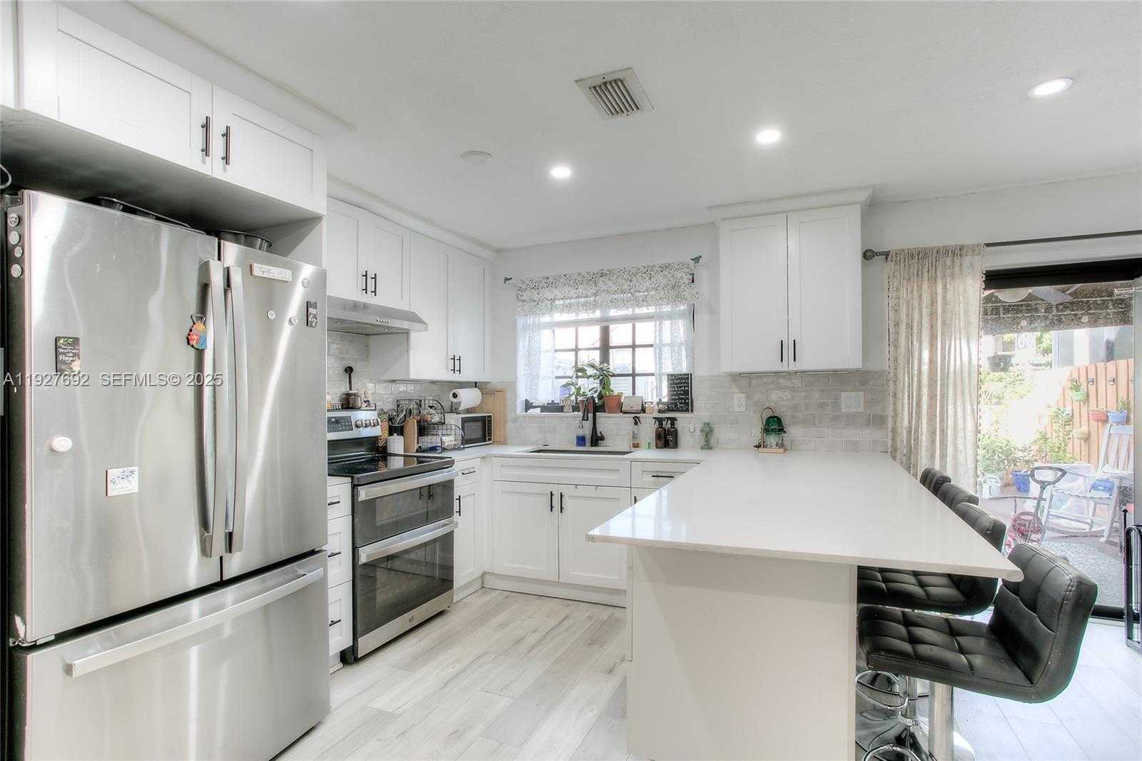 Small Image of 13351 SOUTH WEST 59TH TER, Miami Number 2