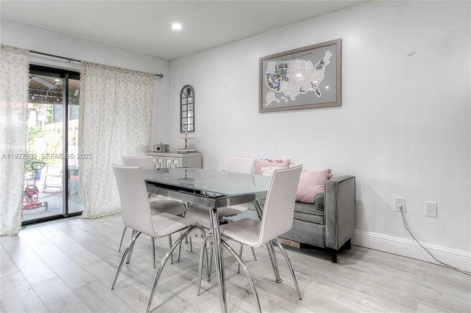 Small Image of 13351 SOUTH WEST 59TH TER, Miami Number 4