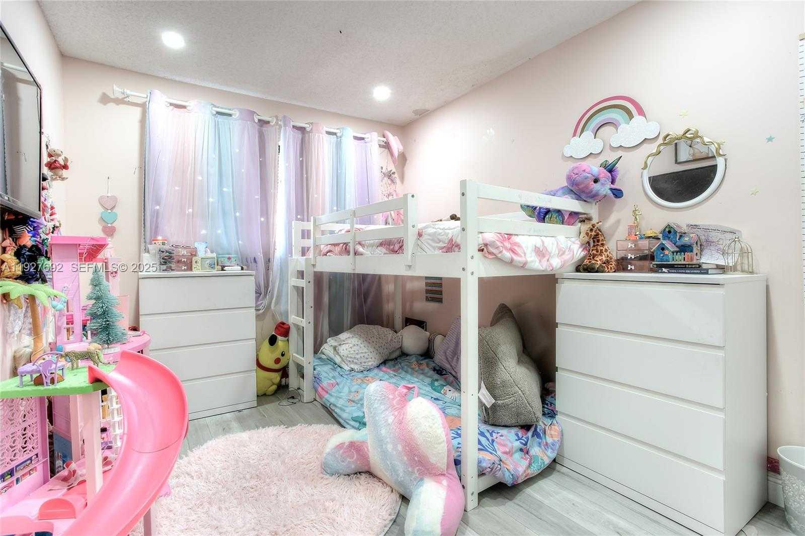 Small Image of 13351 SOUTH WEST 59TH TER, Miami Number 8