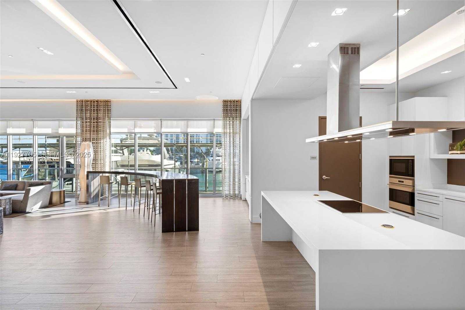 Small Image of 17301 BISCAYNE BLVD #1803, North Miami Beach Number 21