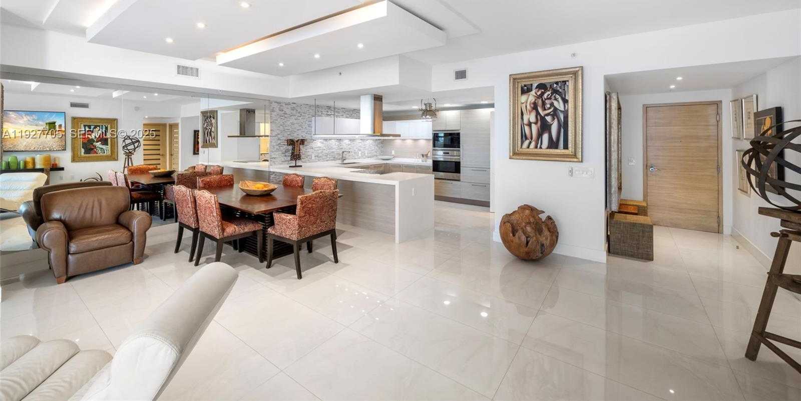 Small Image of 17301 BISCAYNE BLVD #1803, North Miami Beach Number 8