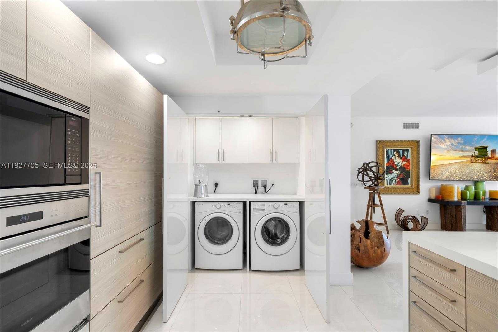 Small Image of 17301 BISCAYNE BLVD #1803, North Miami Beach Number 9