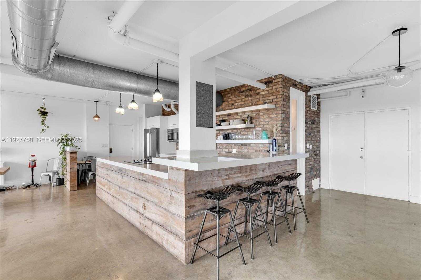 Small Image of 5701 BISCAYNE BLVD #PH-9, Miami Number 15