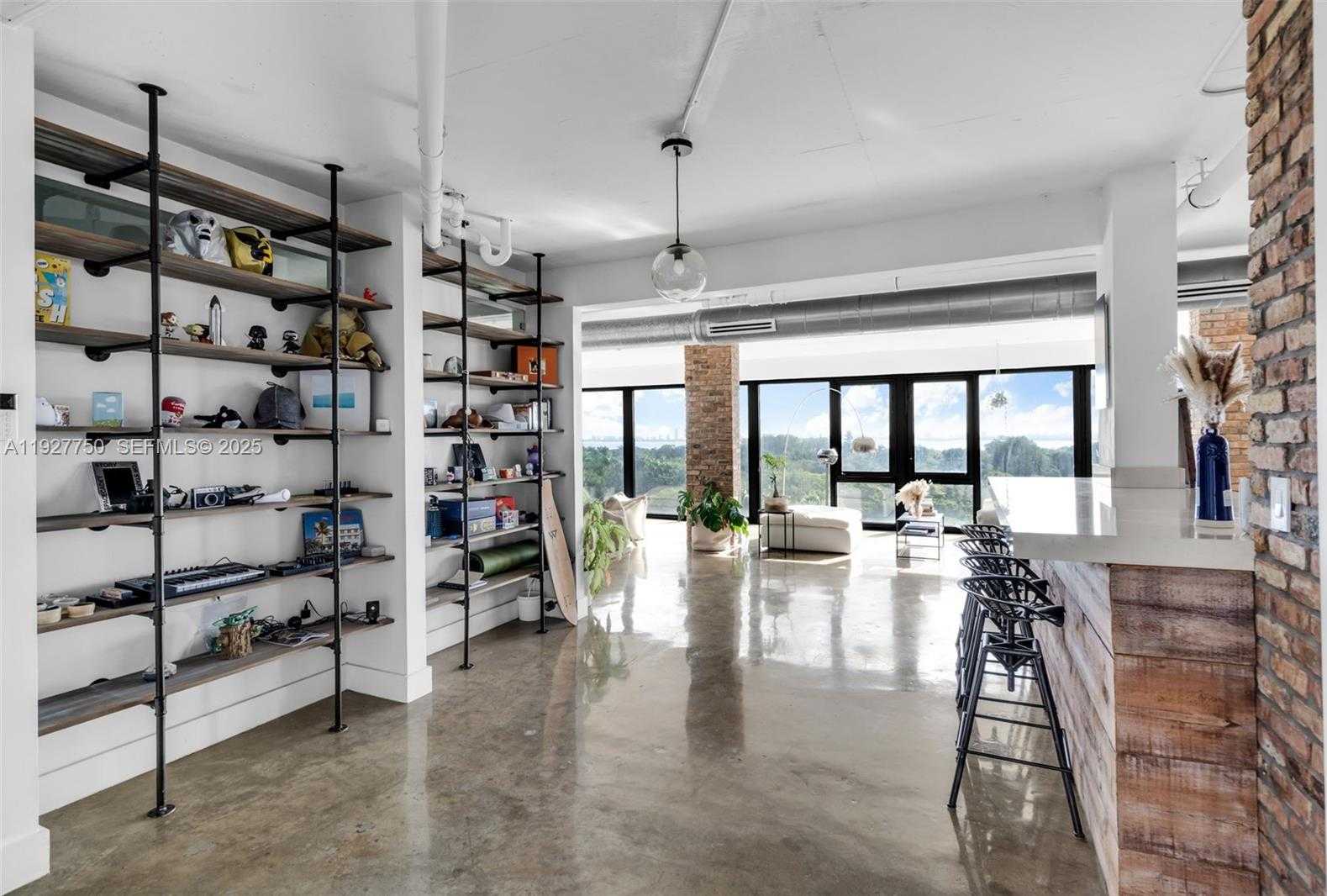 Small Image of 5701 BISCAYNE BLVD #PH-9, Miami Number 17