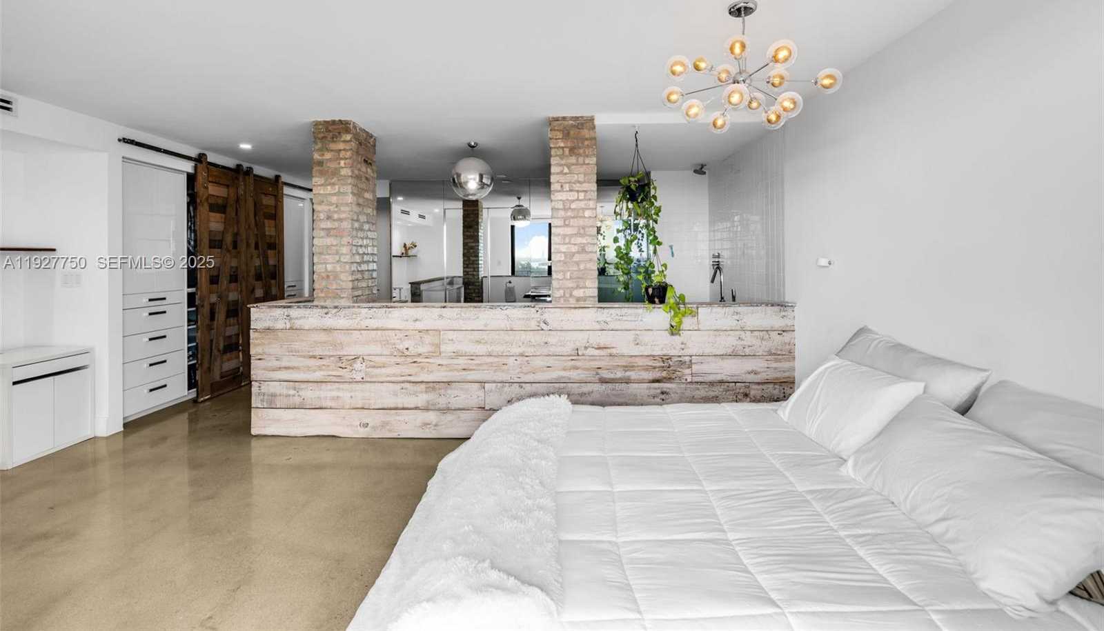 Small Image of 5701 BISCAYNE BLVD #PH-9, Miami Number 23