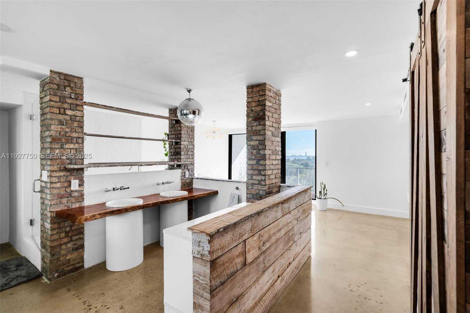 Small Image of 5701 BISCAYNE BLVD #PH-9, Miami Number 24