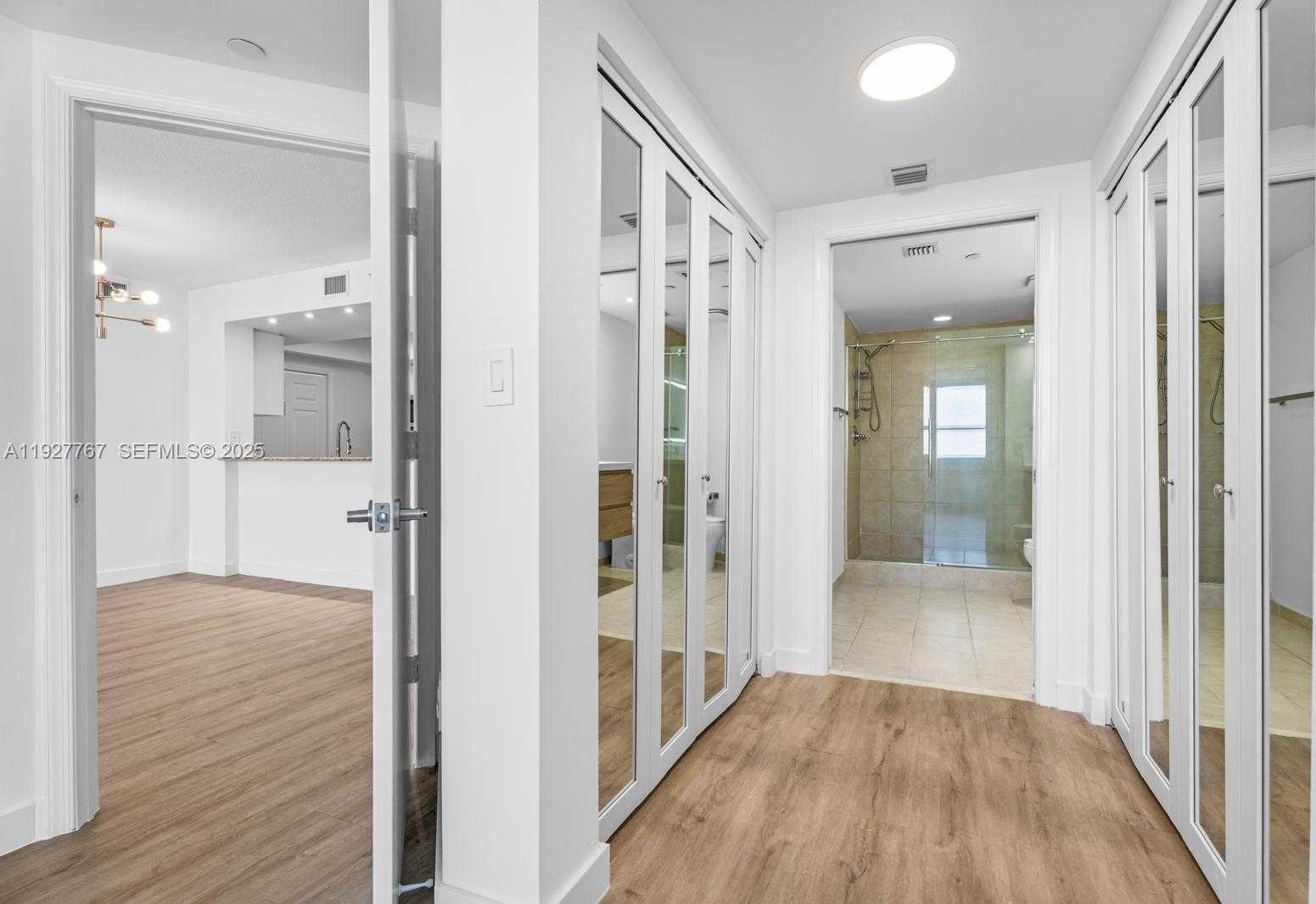 Small Image of 19501 WEST COUNTRY CLUB DR #1710, Aventura Number 15