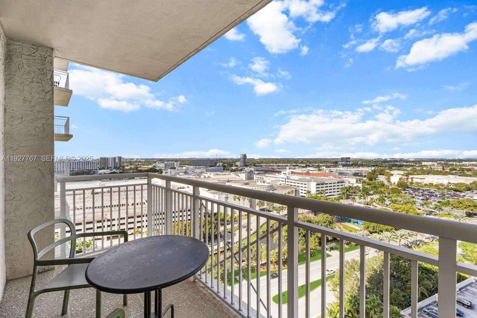 Small Image of 19501 WEST COUNTRY CLUB DR #1710, Aventura Number 34