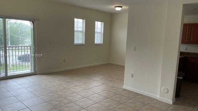 Small Image of 11201 NORTH WEST 83RD ST #205, Doral Number 4
