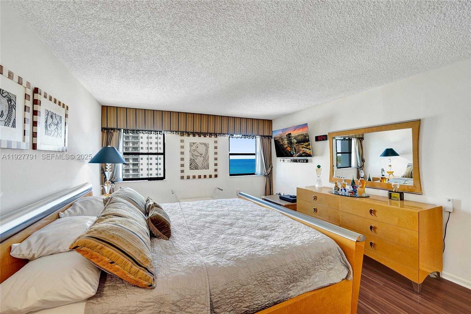 Small Image of 1201 SOUTH OCEAN DR #1601S, Hollywood Number 20